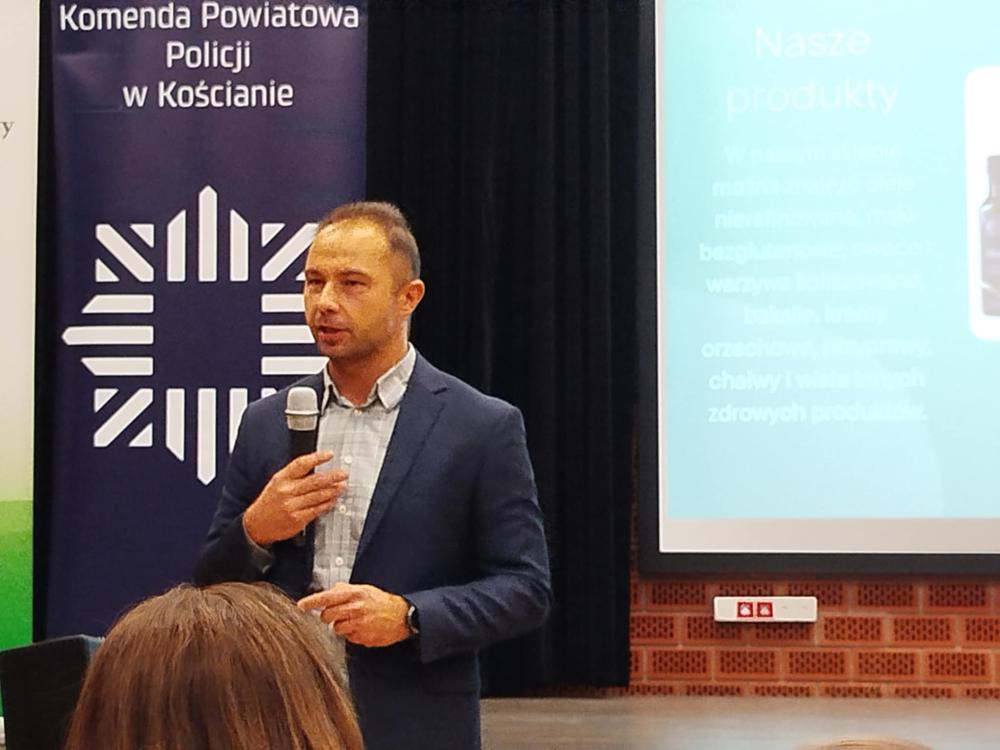 Zdjęcie galerii artykułu:  - h) Spotkanie uczniów klas VIII w ramach Ogólnopolskiego Tygodnia Kariery